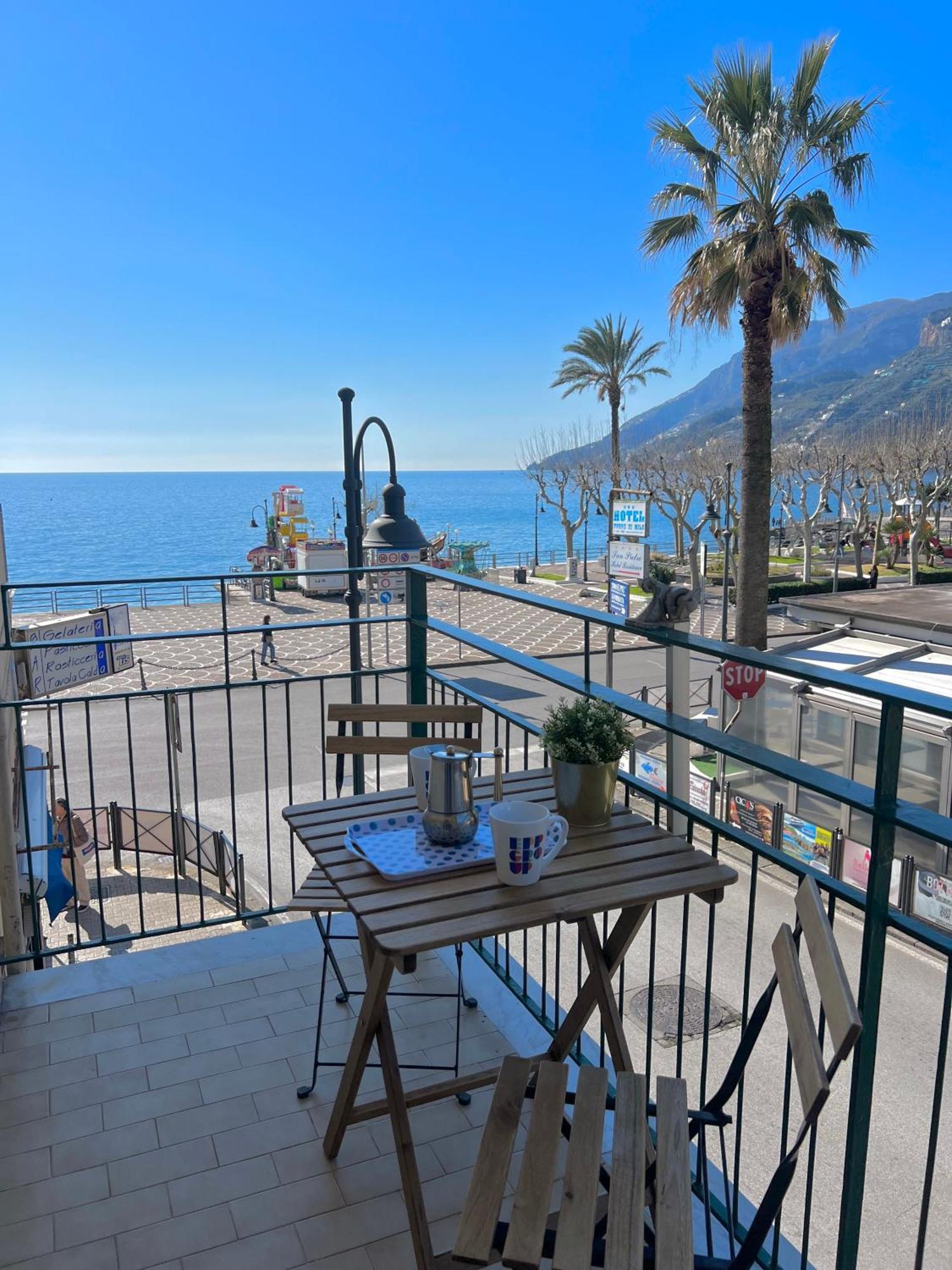 Apartmán La Casa Lungo Il Mare Maiori Exteriér fotografie
